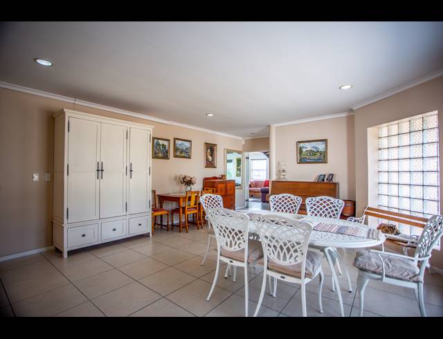 3 BEDROOM HOUSE SOLD IN SONSTRAAL HEIGHTS